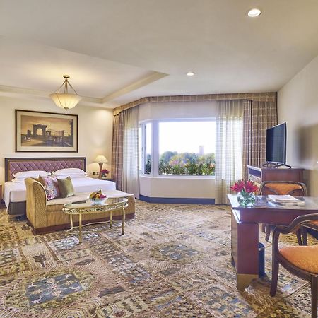 Taj Bengal Hotell Kolkata Eksteriør bilde